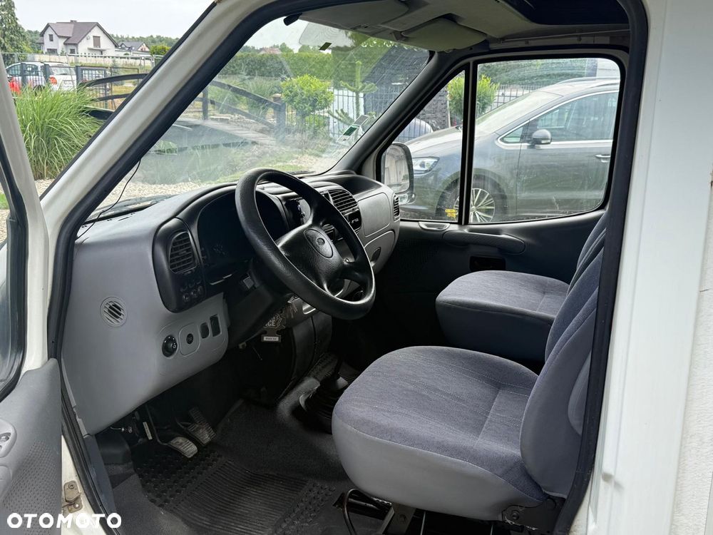 Ford Transit - 29