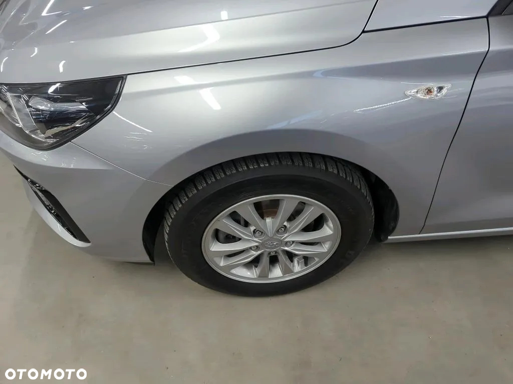 Hyundai i30 1.5 DPI Classic + - 5