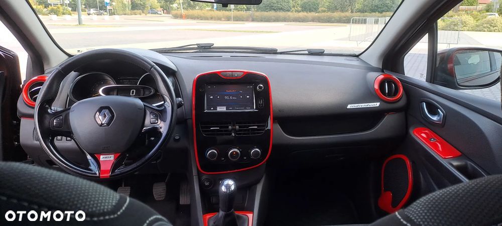 Renault Clio - 12