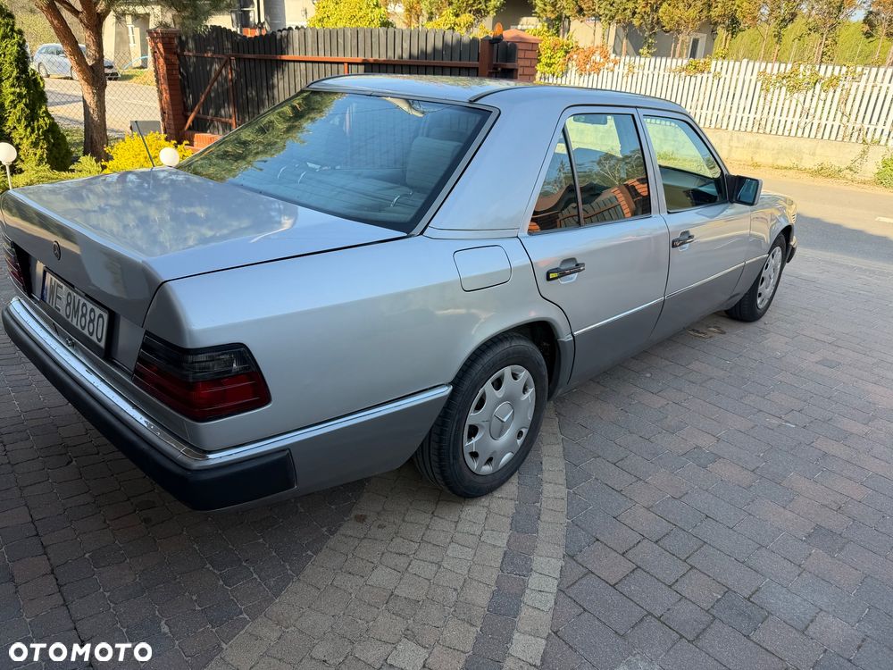 Mercedes-Benz W124 (1984-1993) - 8