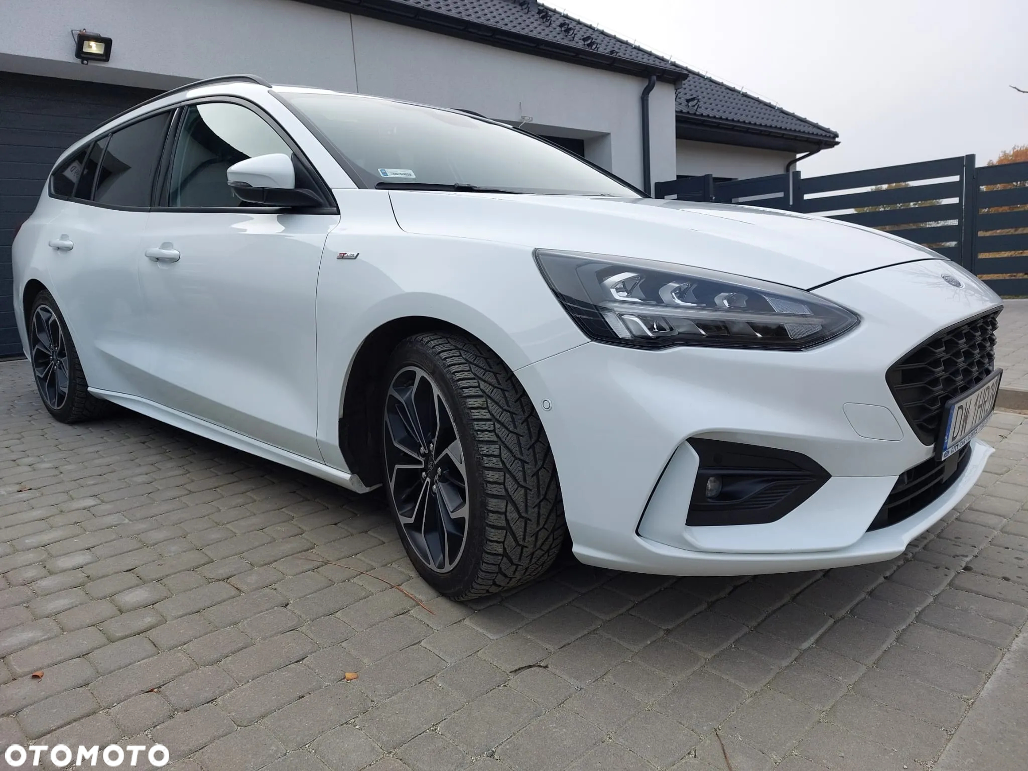 Ford Focus 1.5 EcoBoost ST-Line - 4