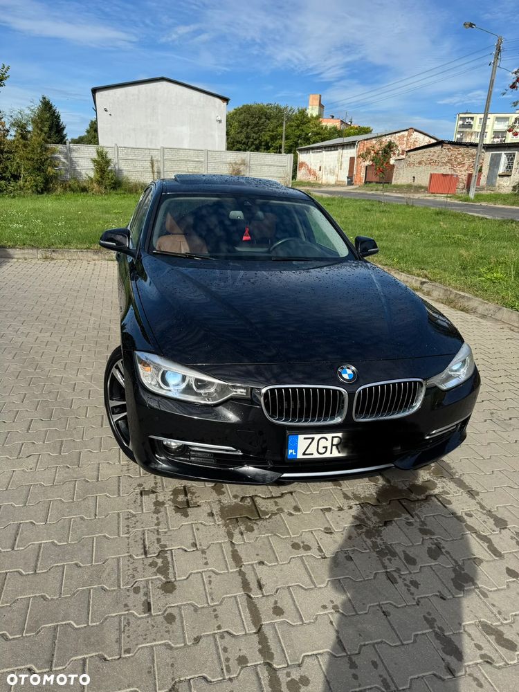 BMW Seria 3 325d Luxury Line - 3