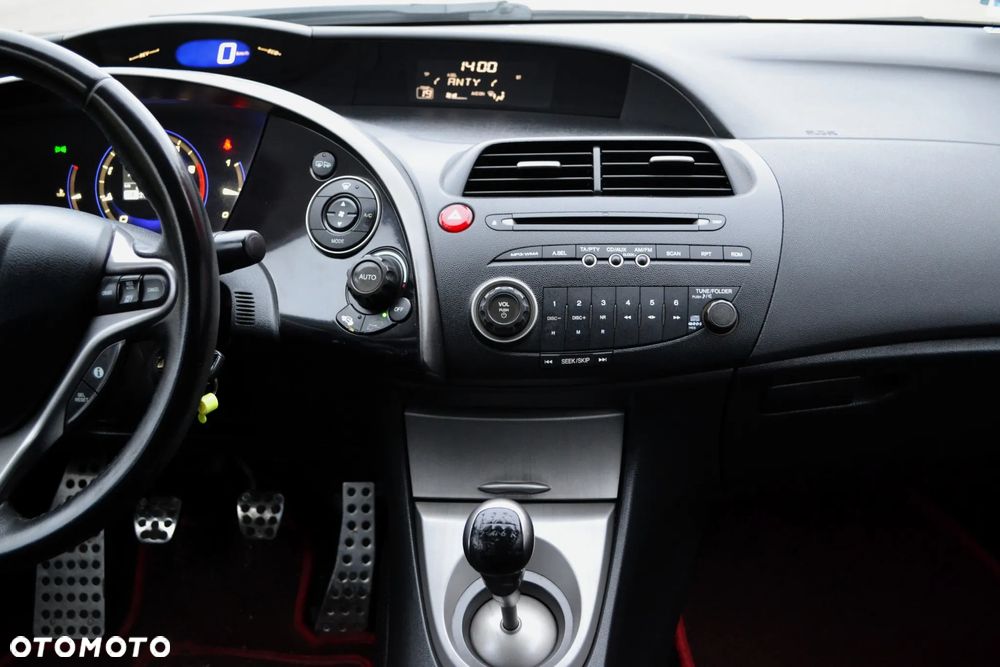 Honda Civic 1.4 Comfort - 23