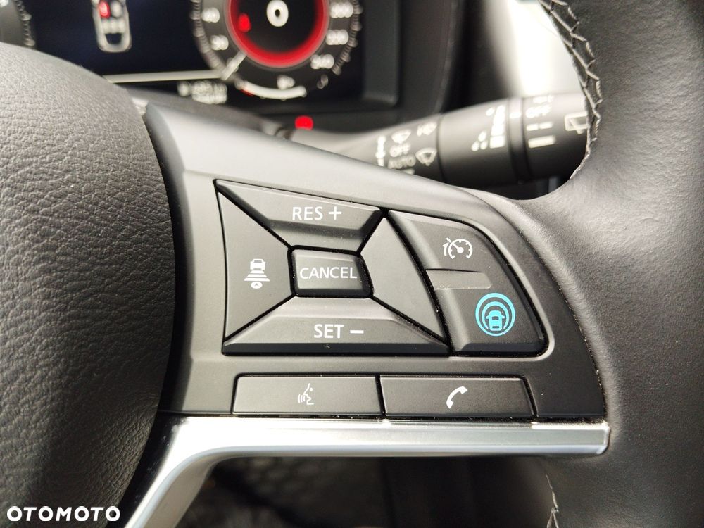 Nissan Juke 1.6 Hybrid N-Connecta AMT - 23