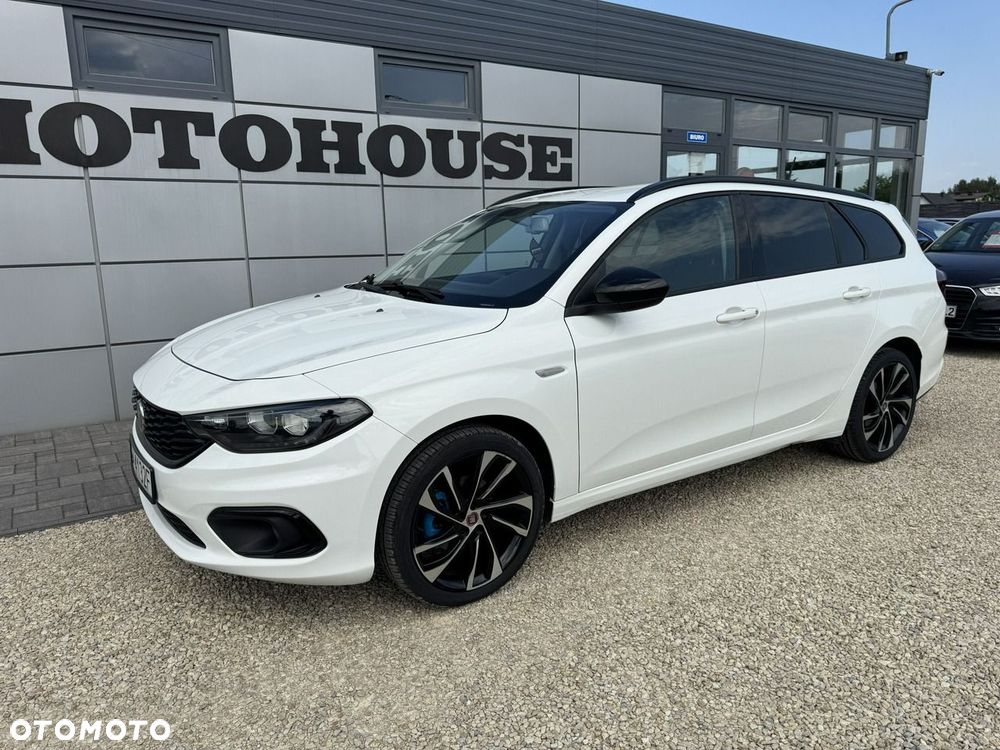 Fiat Tipo - 12