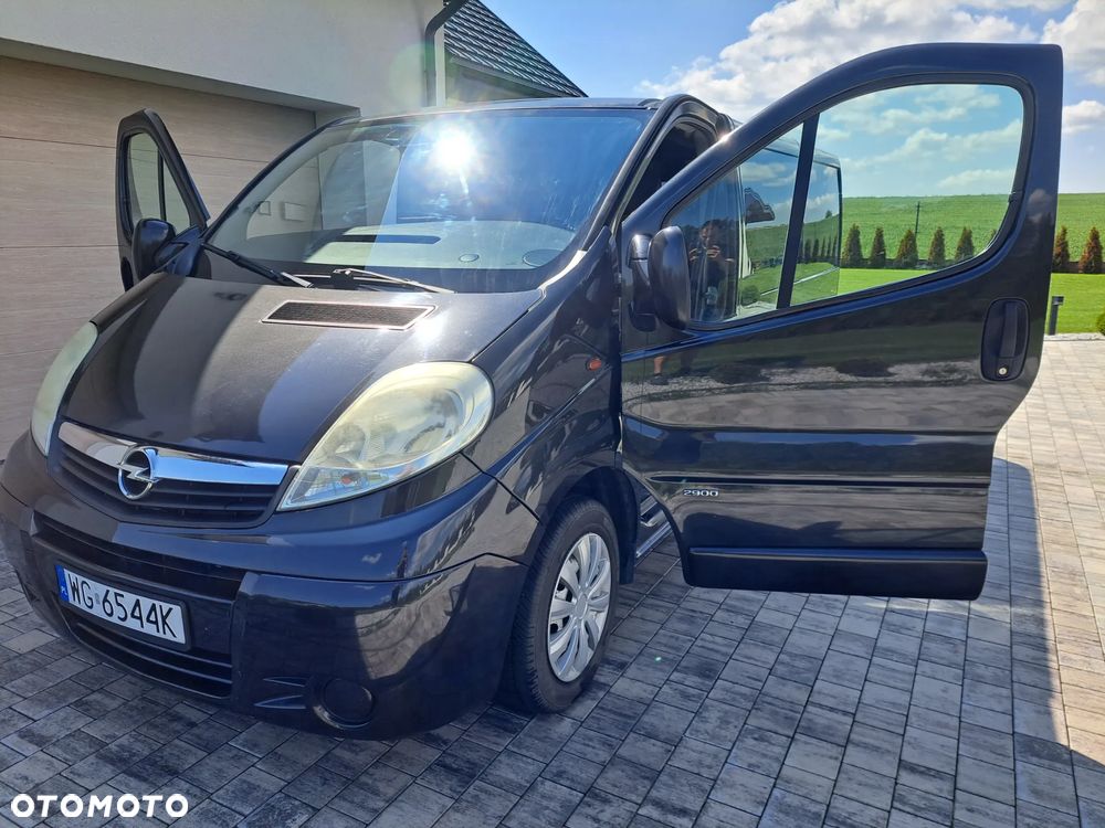 Opel Vivaro L2H1 2.9t - 15