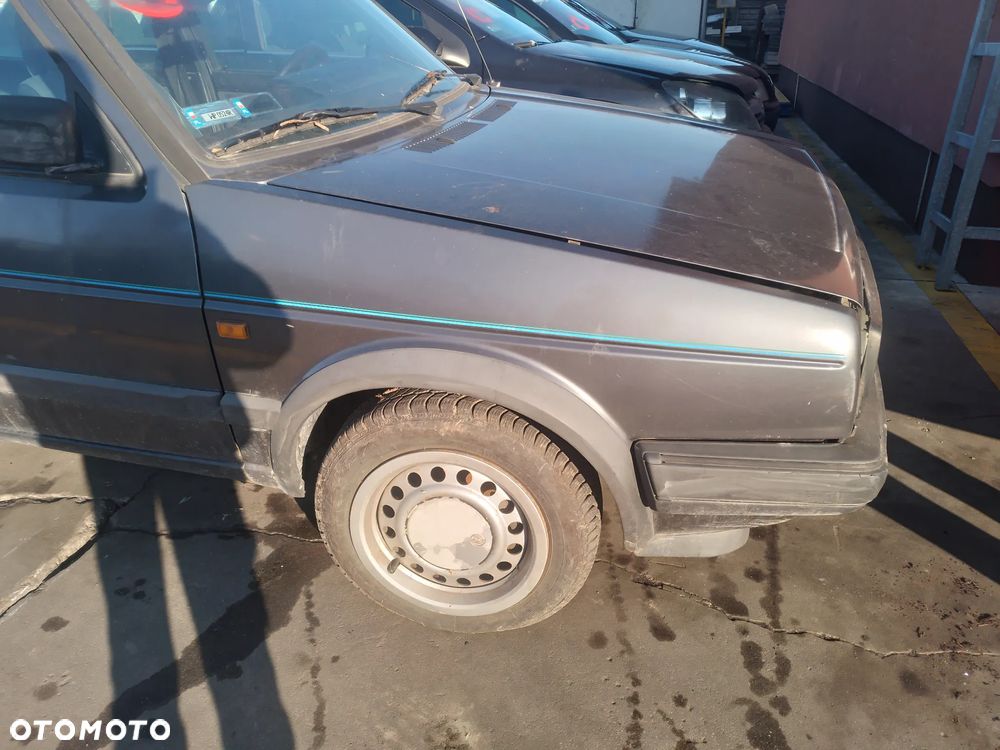 VW GOLF II  1.6 PN    ATRAPA GRILL   LA7U - 9