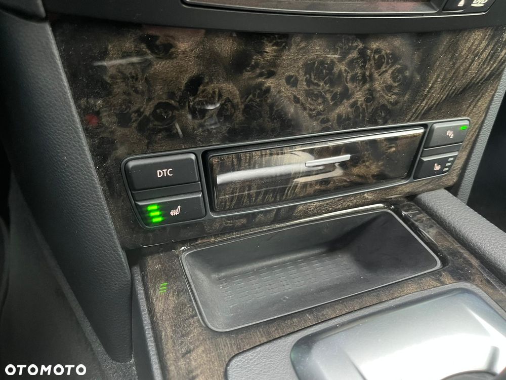 BMW Seria 5 540i - 16