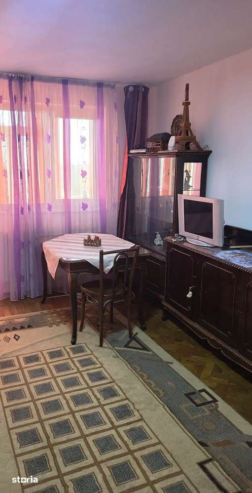 Apartament 2 camere, decomandat, 53 mp, cartierMicro 5, liber, luminos — fotografia 1