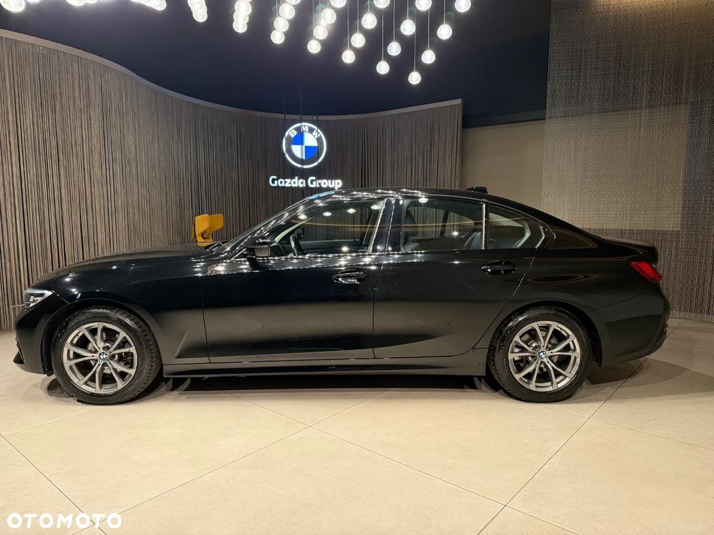 BMW Seria 3 318i - 2