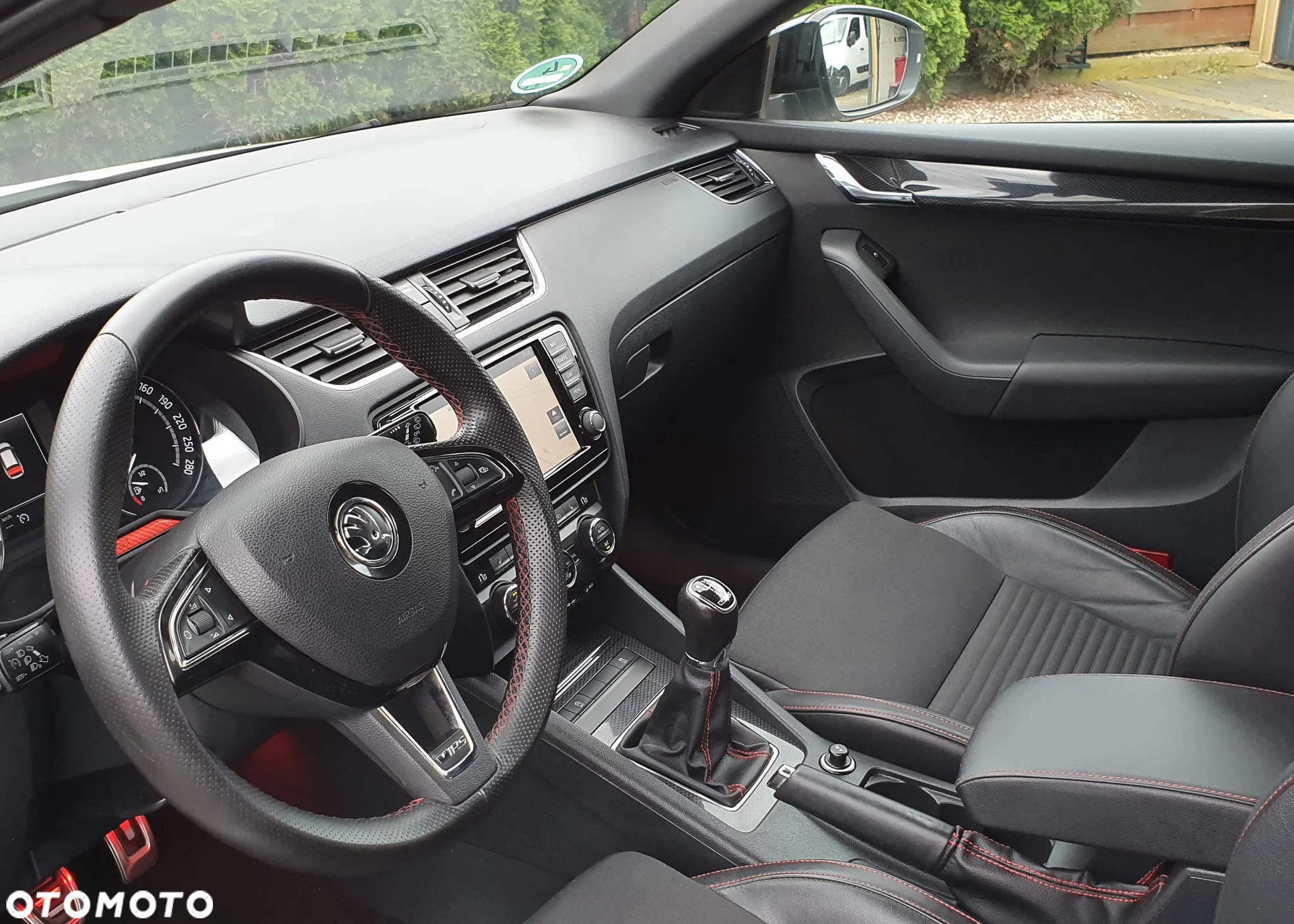 Skoda Octavia Combi 2.0 TDI RS - 15