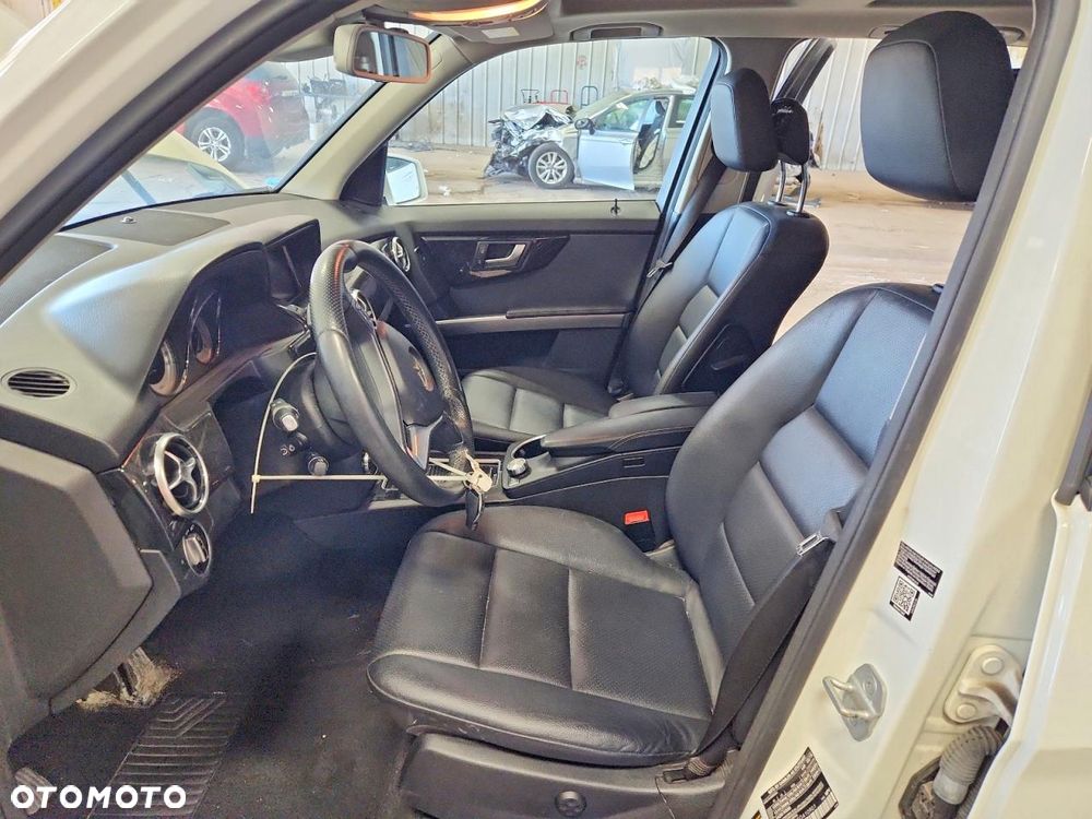 Mercedes-Benz GLK 350 4Matic (BlueEFFICIENCY) 7G-TRONIC - 8