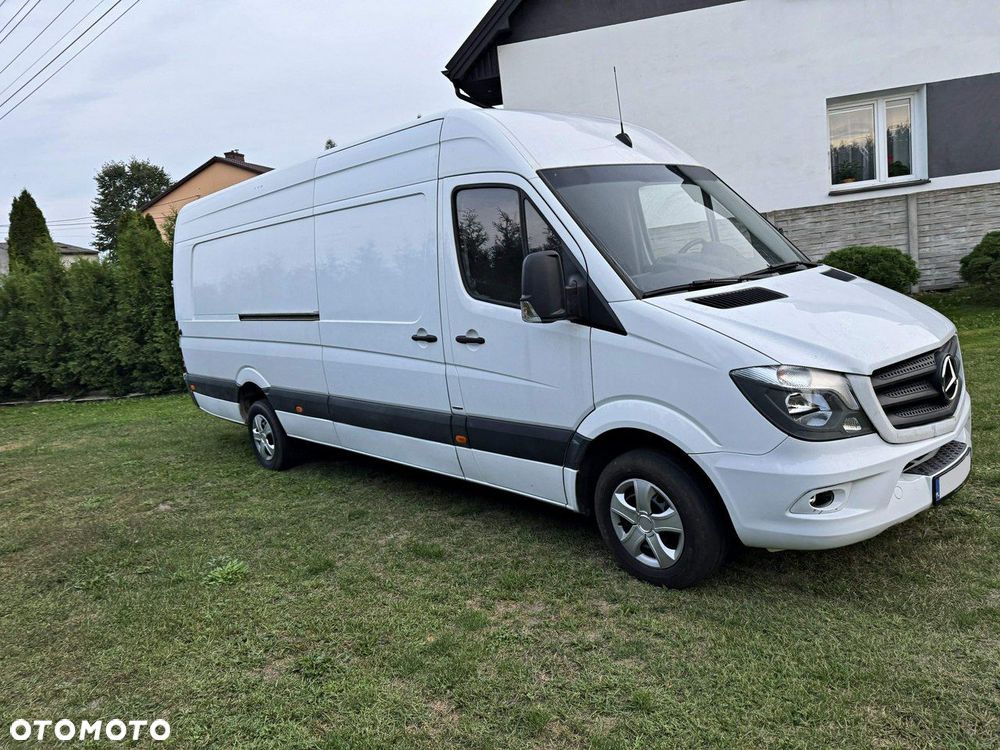 Mercedes-Benz Sprinter - 11