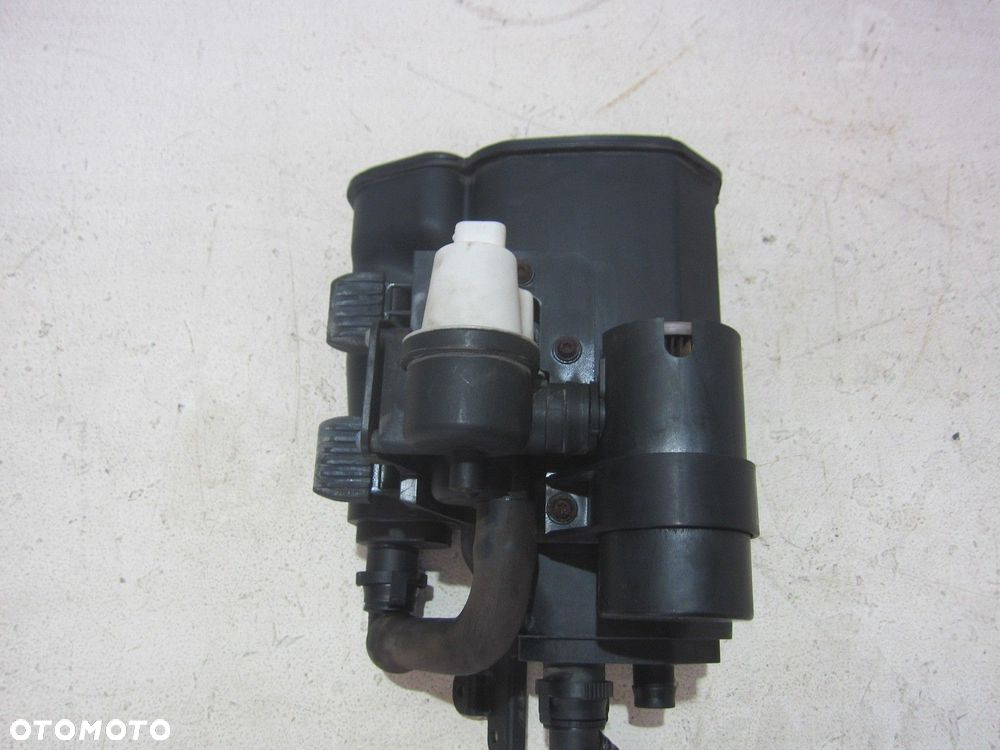 BMW X3 F25 N52 N55 OBUDOWA FILTRA WĘGLOWEGO 7220721 7216548 16117220721 - 2
