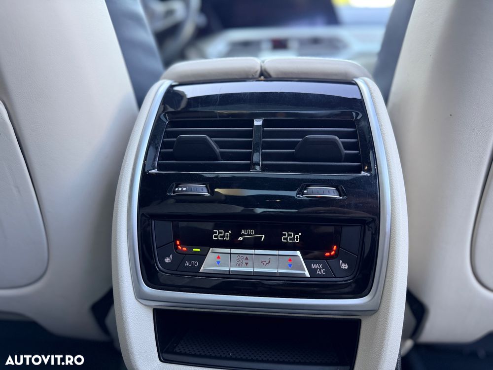 BMW X7 xDrive40i - 30