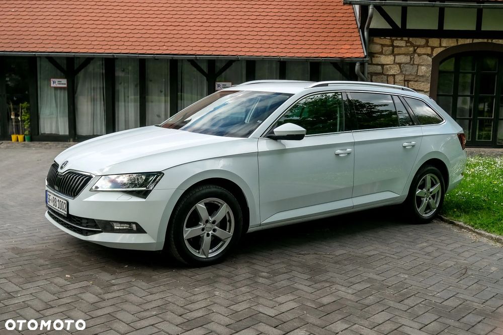 Skoda Superb 2.0 TDI 4x4 DSG Style - 10