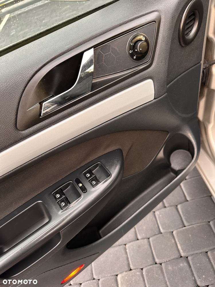 Skoda Octavia 2.0 TDI DPF Ambiente - 27