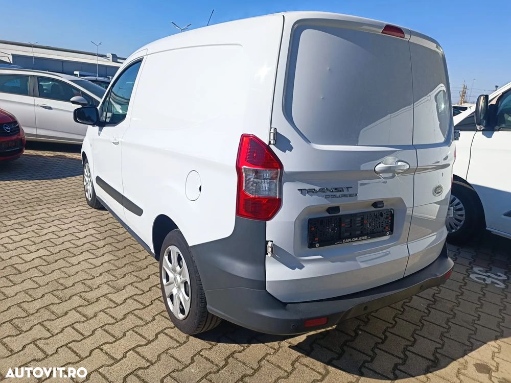 Ford Transit Courier - 3