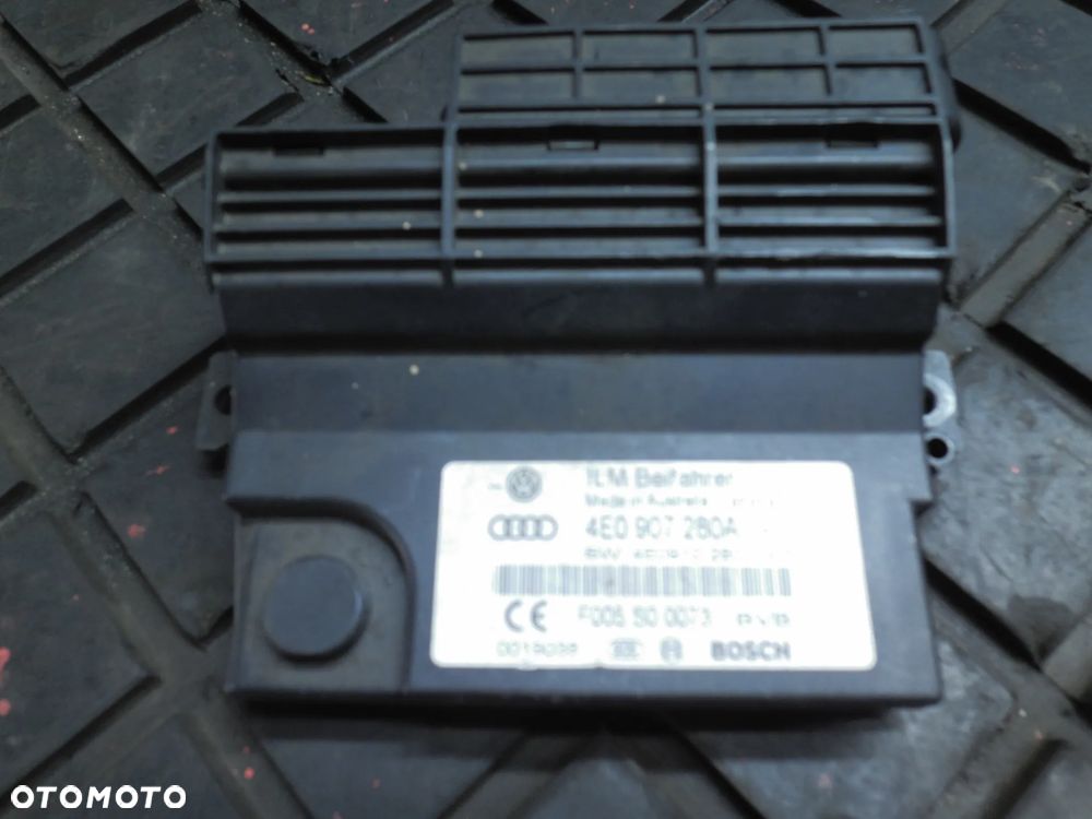 Moduł sterownik napięcia 4E0907280A A8 D3 4.0TDI - 1