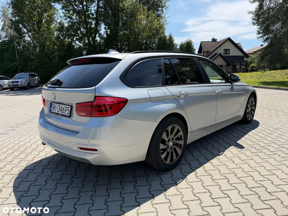 BMW Seria 3 318d Sport Line - 2