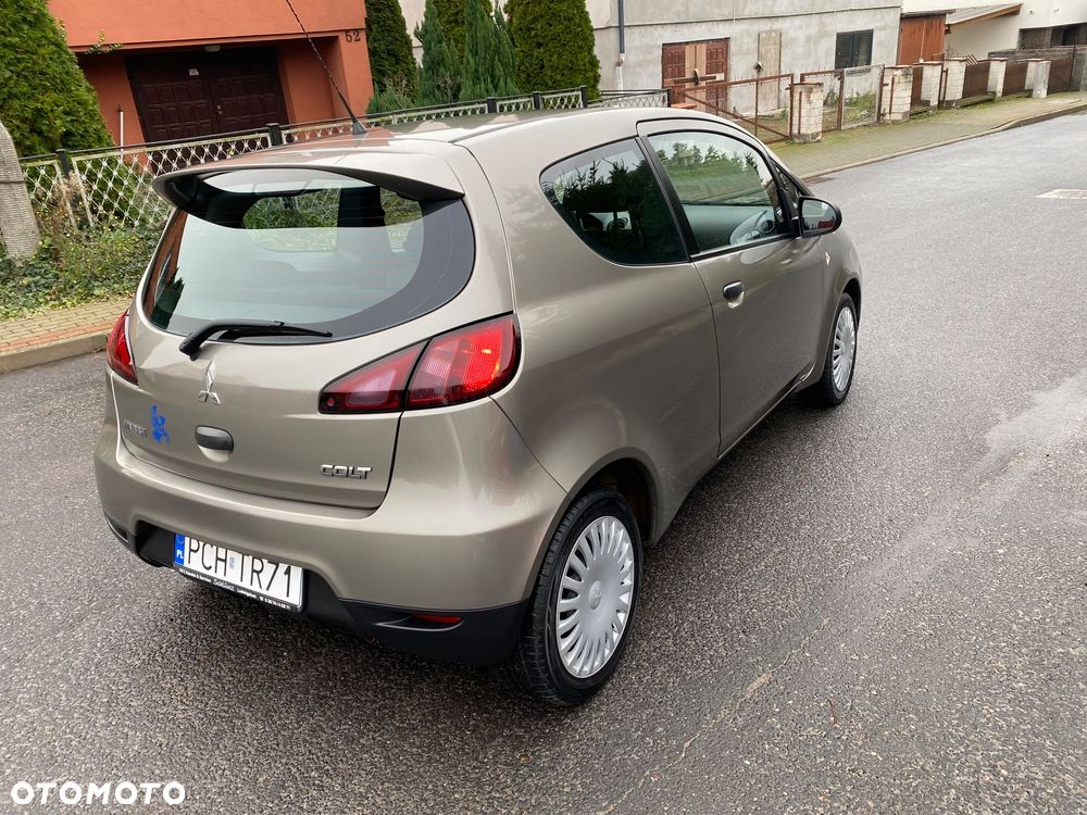 Mitsubishi Colt 1.1 - 6