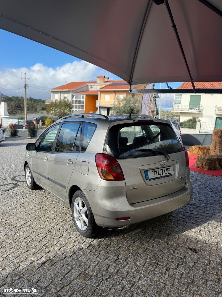 Toyota Corolla Verso 2.0 D-4D Sol - 3