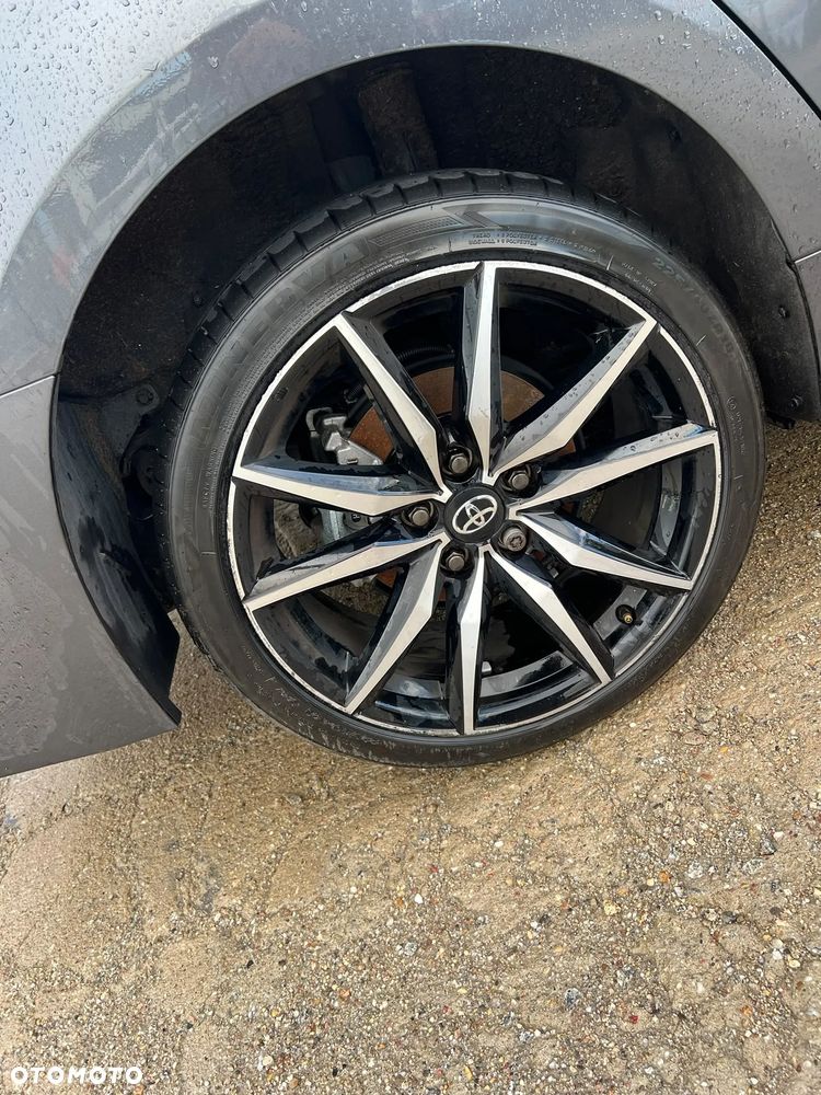Toyota Corolla 1.8 Hybrid GR Sport - 25