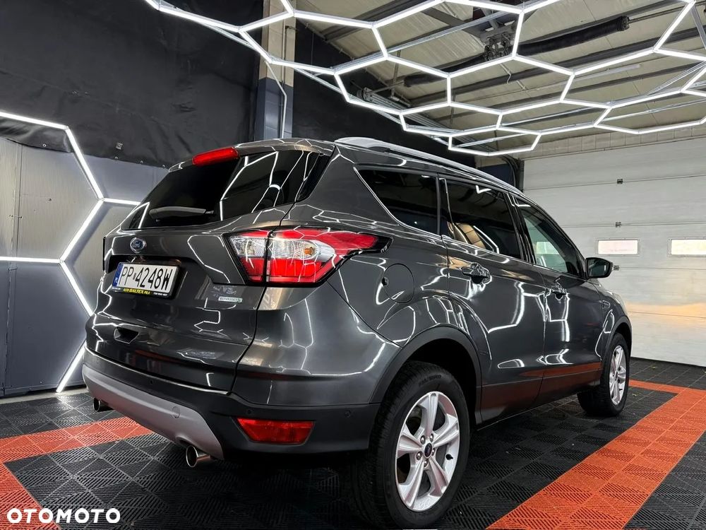 Ford Kuga 1.5 EcoBoost 2x4 Titanium - 9