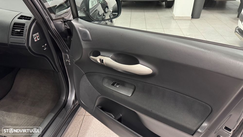 Toyota Auris 1.4 D-4D AC - 26
