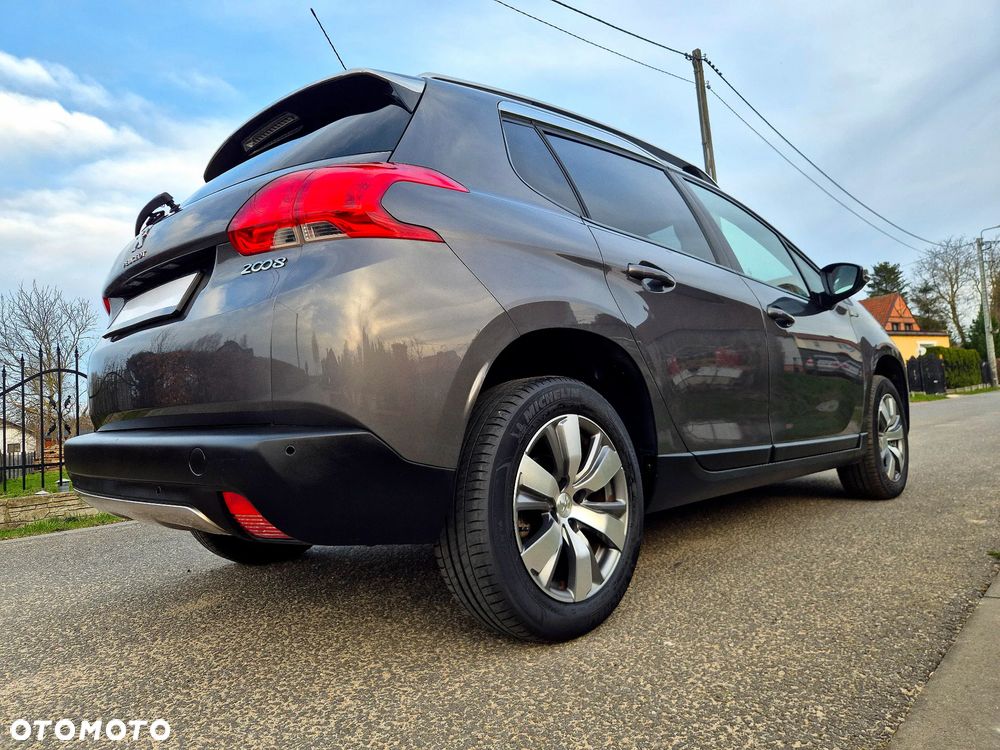 Peugeot 2008 PureTech 82 Style - 12