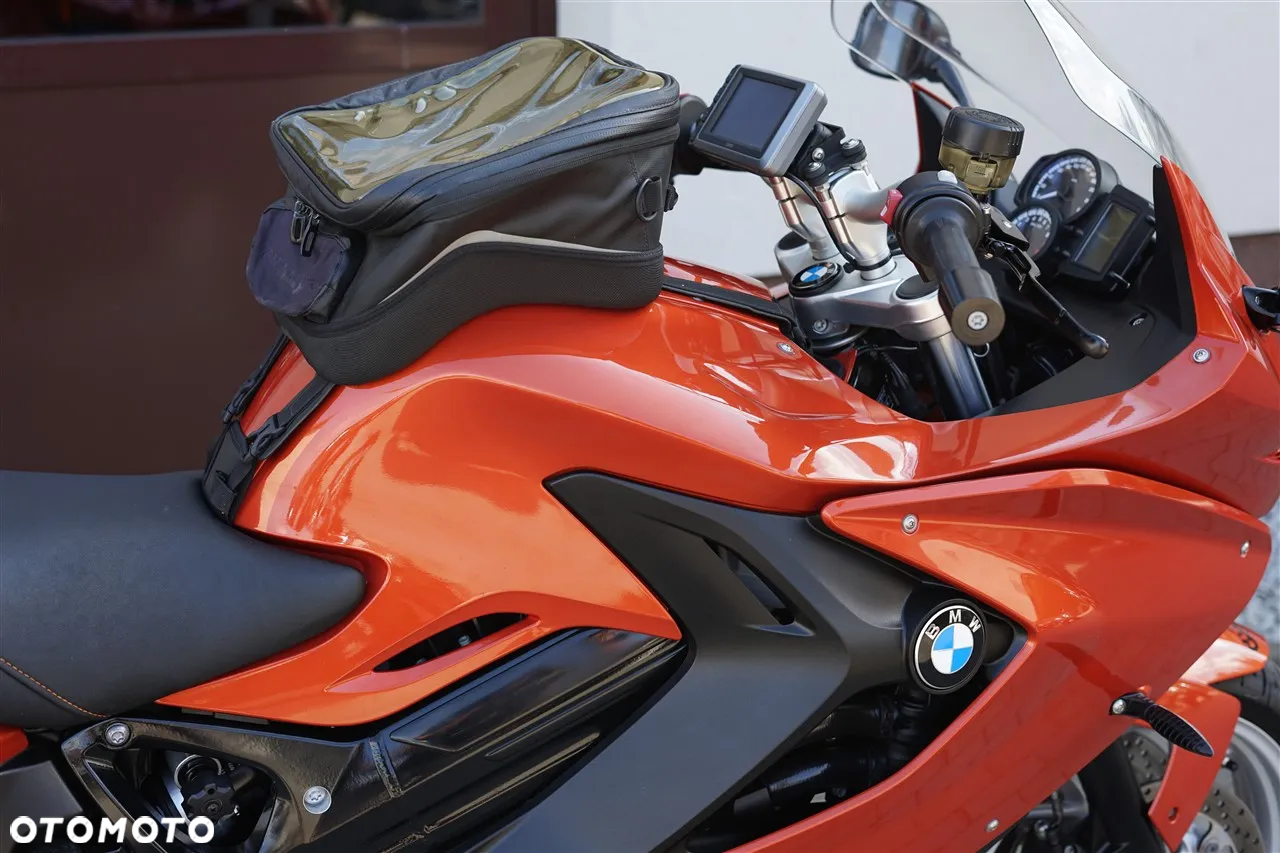 BMW F - 9