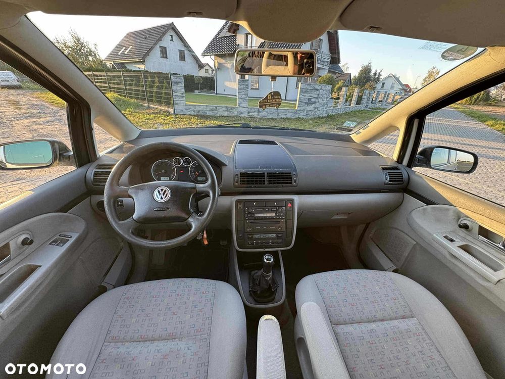 Volkswagen Sharan 2.0 Comfortline - 8
