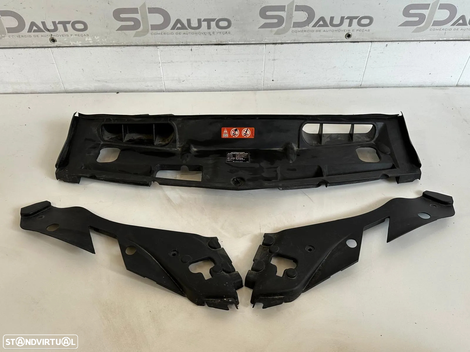 Frente Completa - Mercedes C (W204) - 11