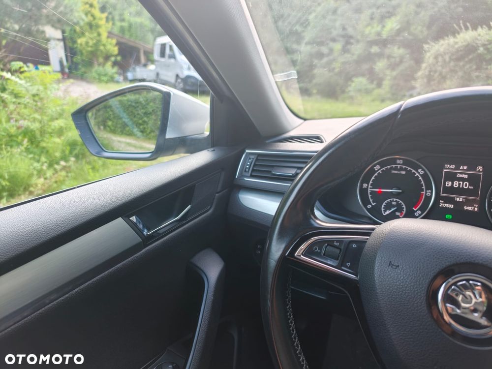 Skoda Superb 2.0 TDI Ambition - 9