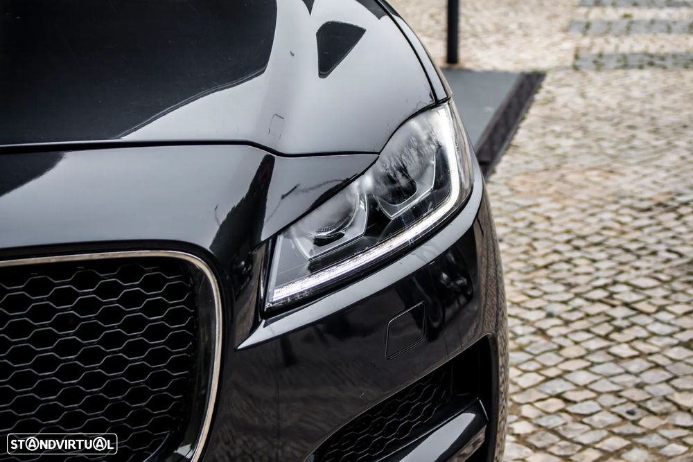 Jaguar F-Pace 20d Aut. Prestige - 8