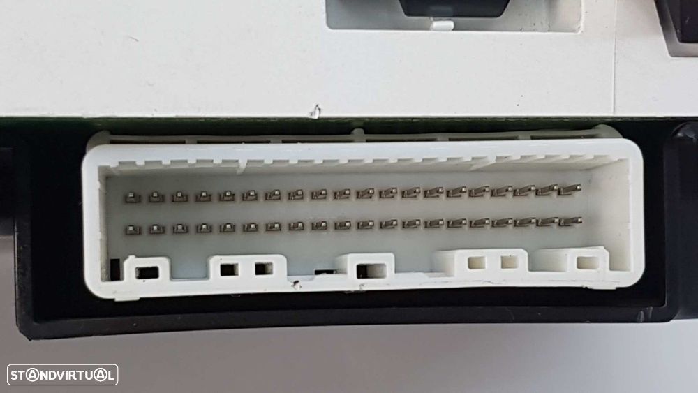 QUADRANTE TOYOTA COROLLA (E12) 2.0 D-4D SOL BERLINA - 7