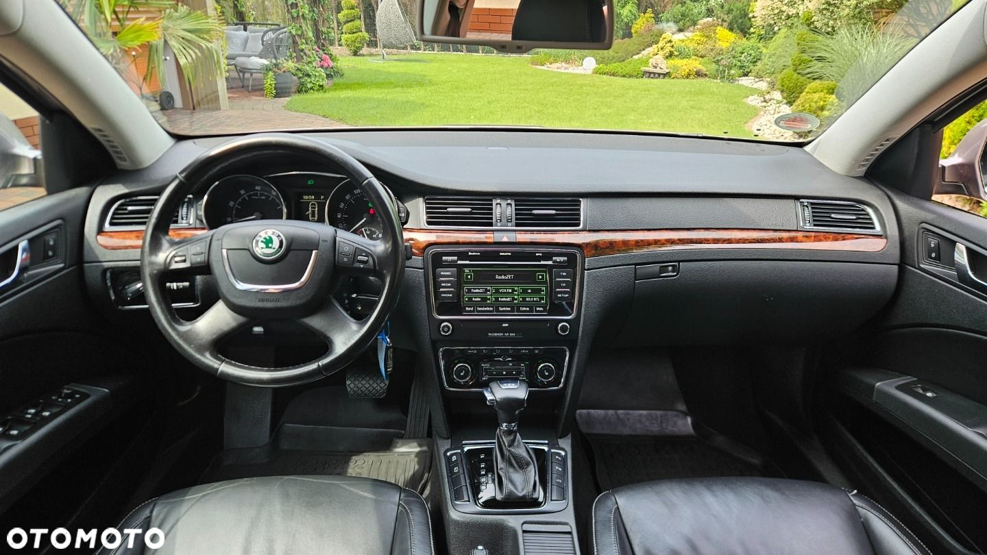 Skoda Superb Combi 1.8 TSI DSG Exclusive - 19