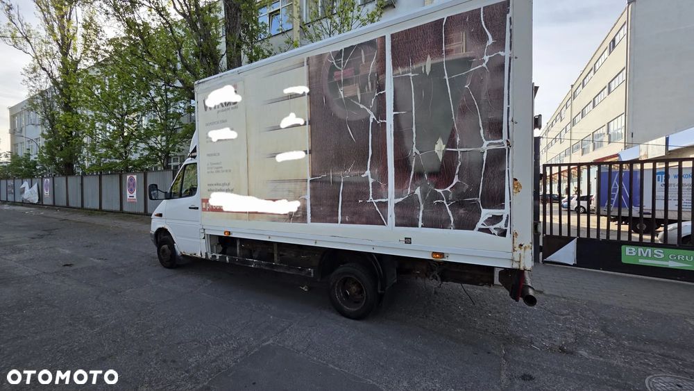 Mercedes-Benz Sprinter - 8