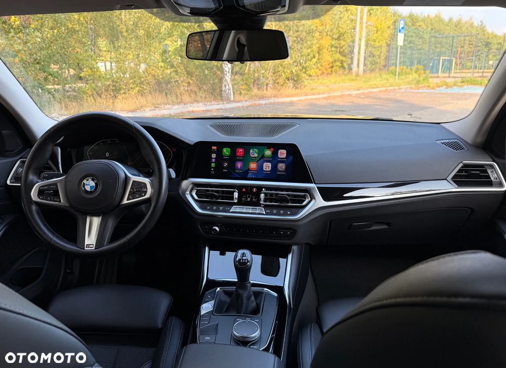 BMW Seria 3 320d Sport Line - 16