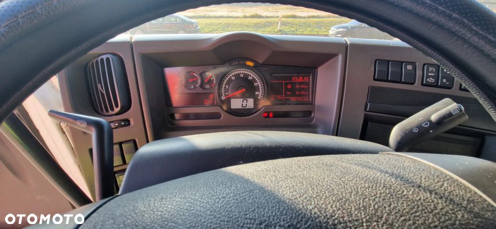 Renault Premium - 10