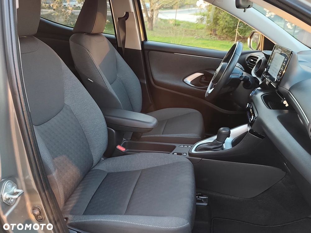 Toyota Yaris 116 1.5 VVT-i Business Edition - 24