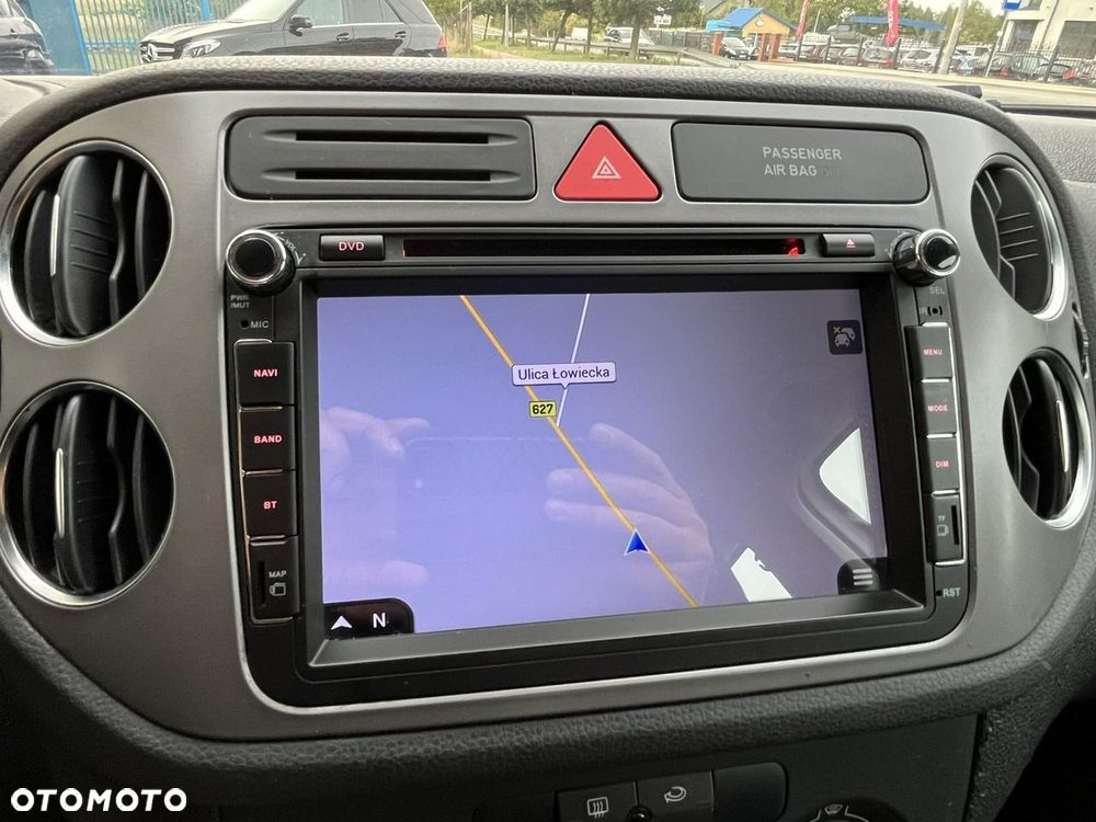 Volkswagen Tiguan - 13