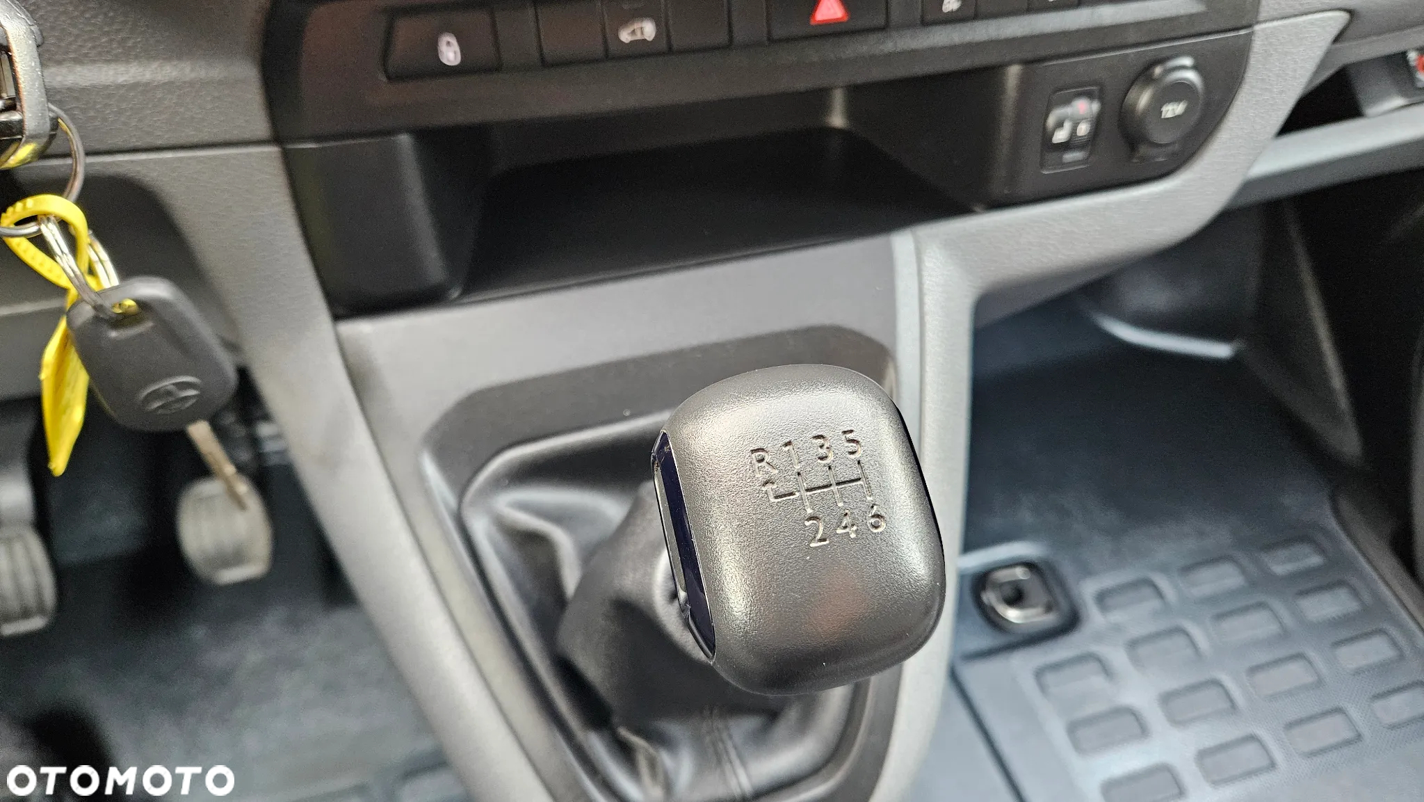 Toyota Proace - 21
