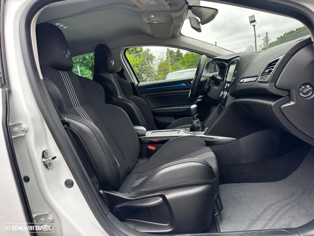 Renault Mégane Sport Tourer 1.5 Blue dCi GT Line - 35