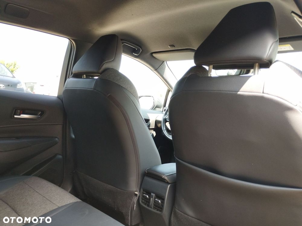 Toyota Corolla 2.0 Hybrid Style - 11