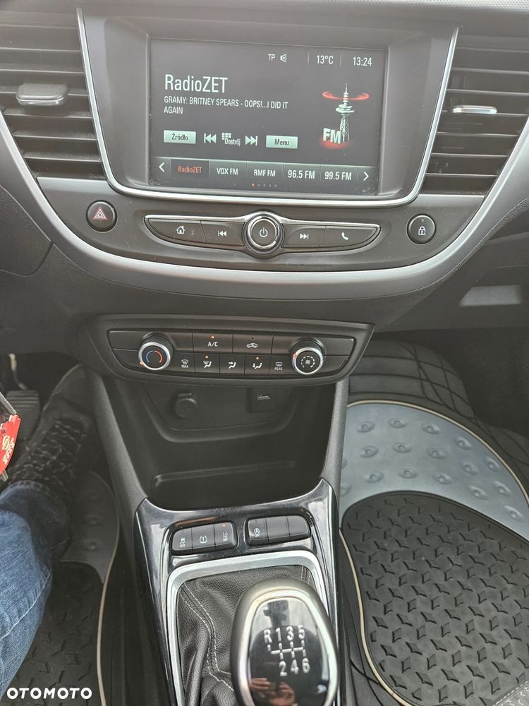 Opel Crossland X 1.2 T Eco 120 Lat S&S - 24