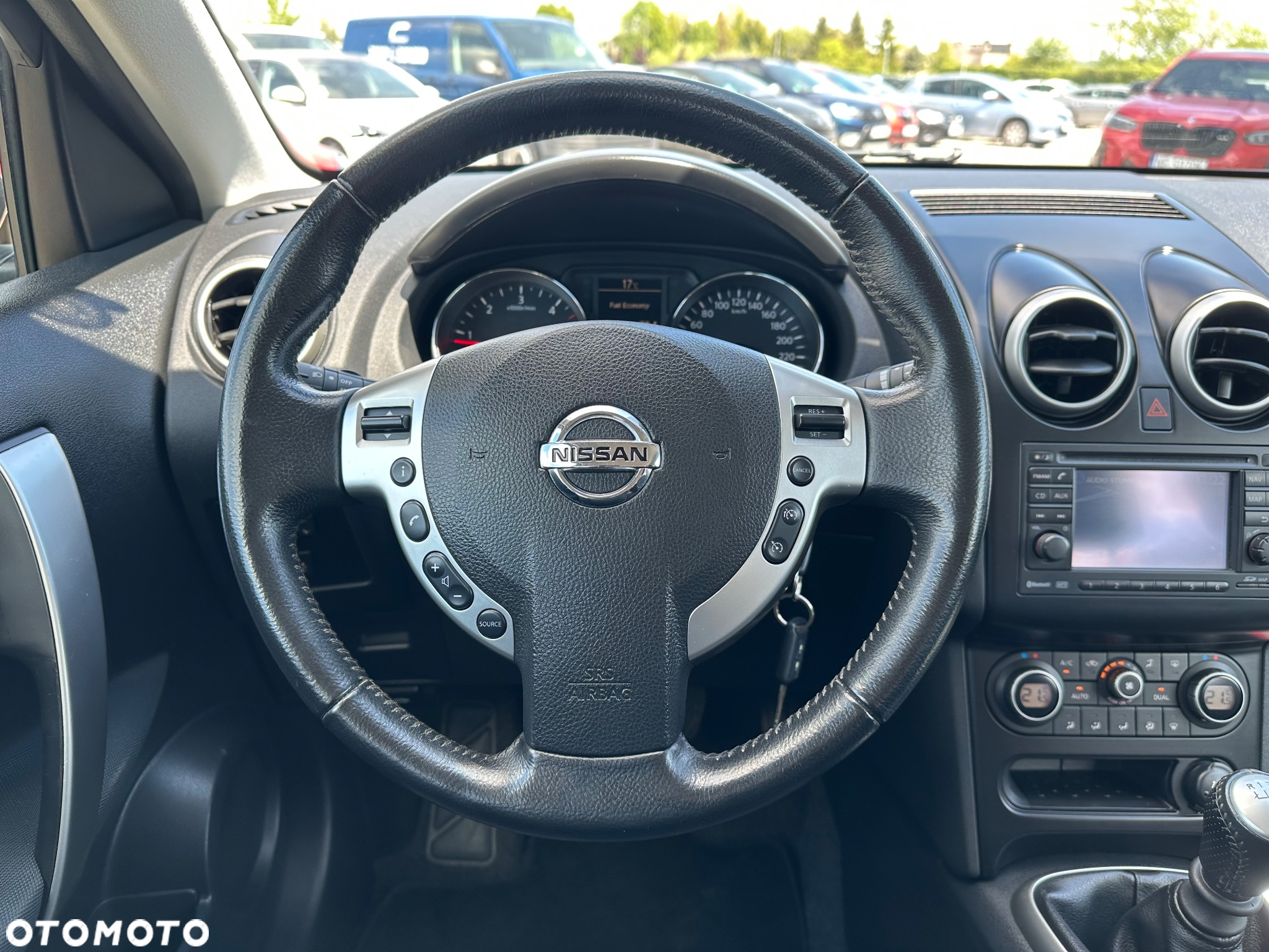 Nissan Qashqai 2.0 dCi DPF 4x4 tekna - 21