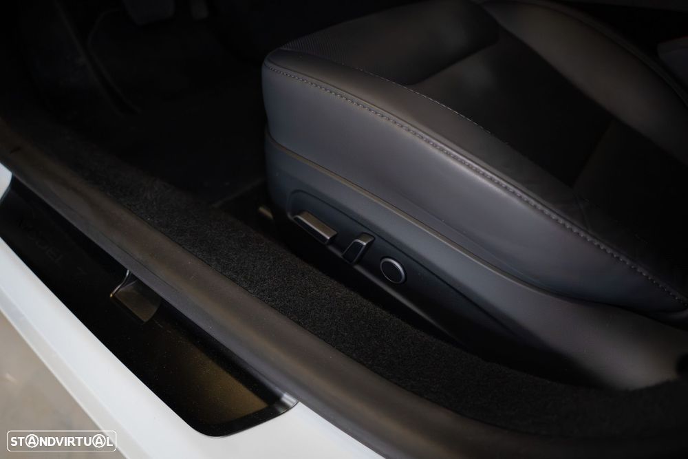 Tesla Model 3 Tração Traseira - 21