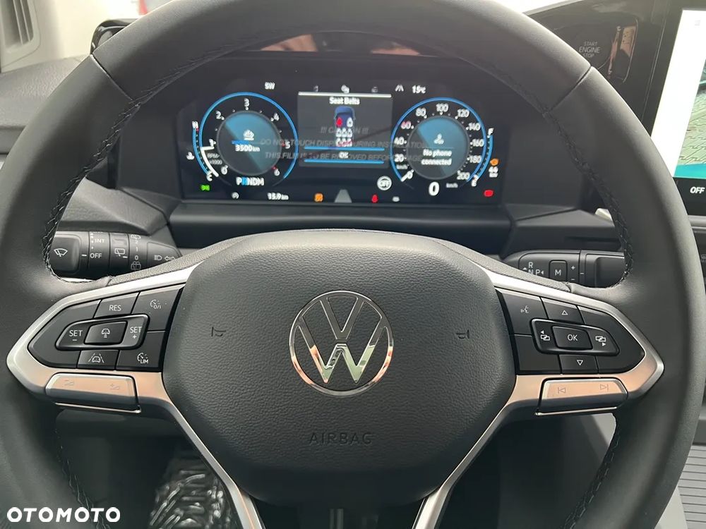 Volkswagen Caravelle - 12