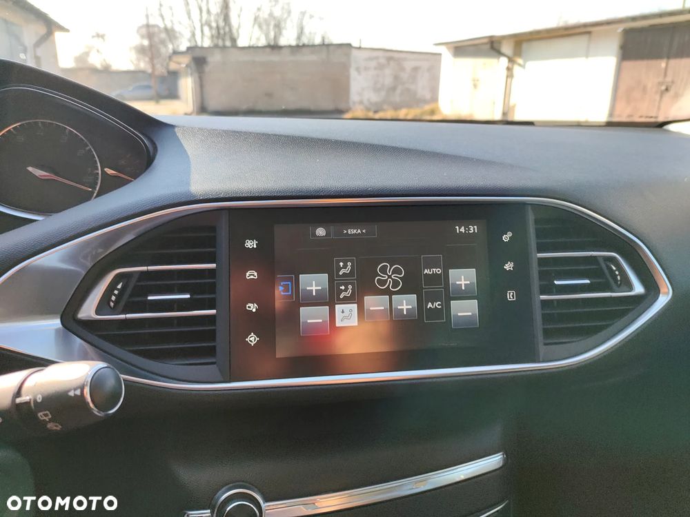 Peugeot 308 1.6 THP Allure - 11